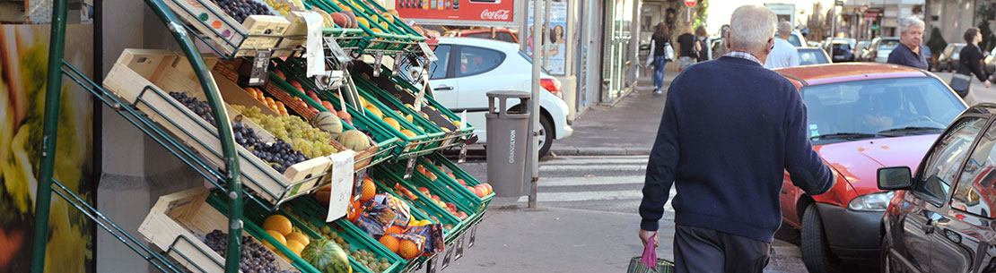 Etale fruits légumes - commerce de proximité